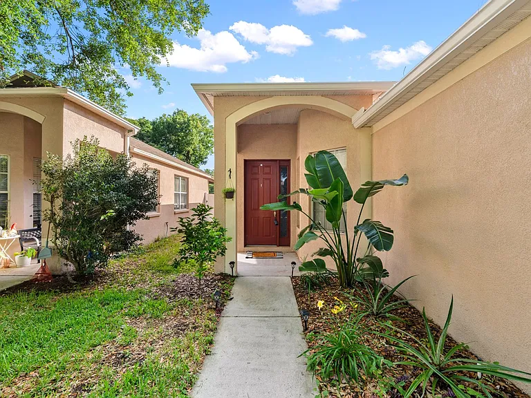 6207 Kiteridge Dr — Photo 2
