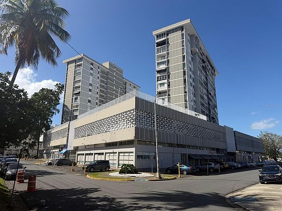 2nd image of 500 Avenida Munoz Riv #404