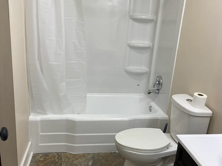319 S Center St #2 — Photo 9