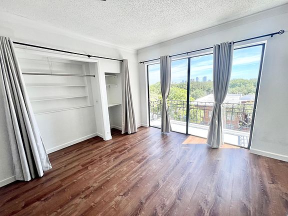 3rd image of 2109 Bayshore Blvd Unit 506