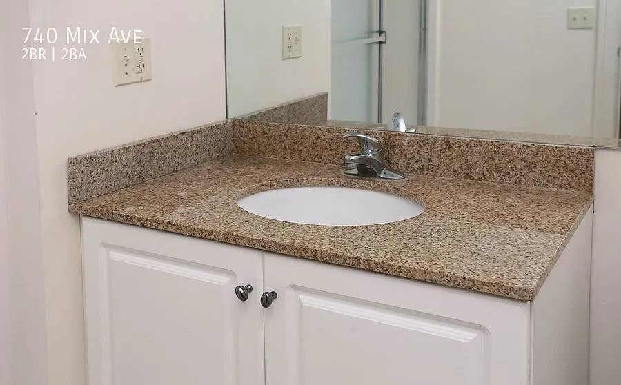 Modern 2-Bedroom Apartment at Sutton Views Luxury Living in Hamden! — Photo 4