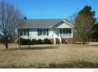 608 Bartlett Rd, Fuquay Varina, NC 27526