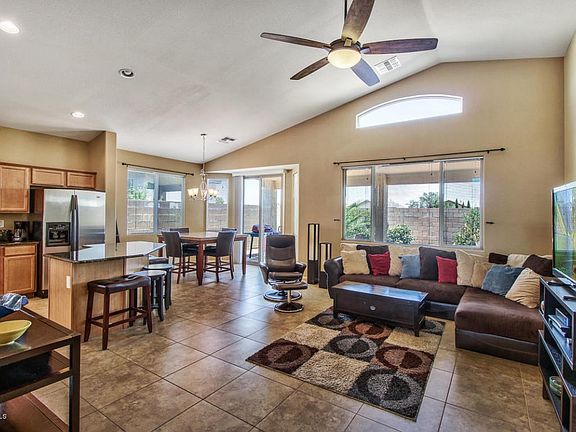 3rd image of 18493 N Canal Dr