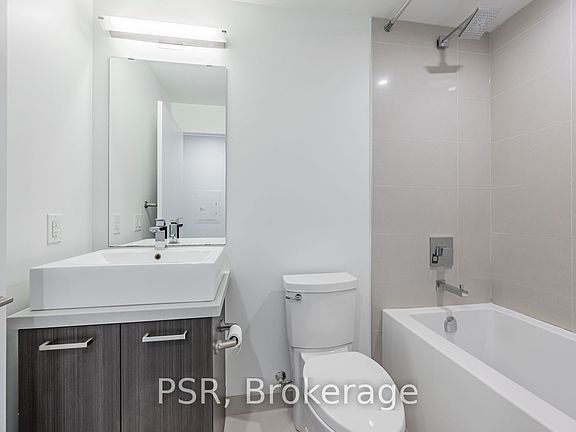 3rd image of 170 Chiltern Hill Rd #317