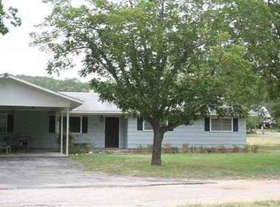 1003 Merry Ln, Kingsland, TX 78639