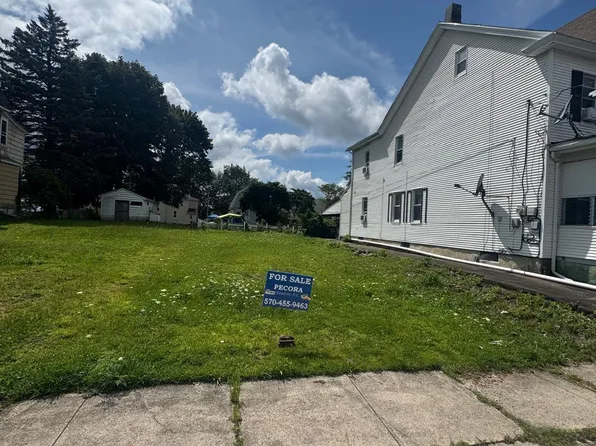 590 McKinley St, Hazleton, PA 18201