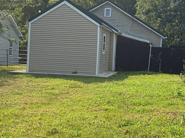 729 Beechwood Dr — Photo 5