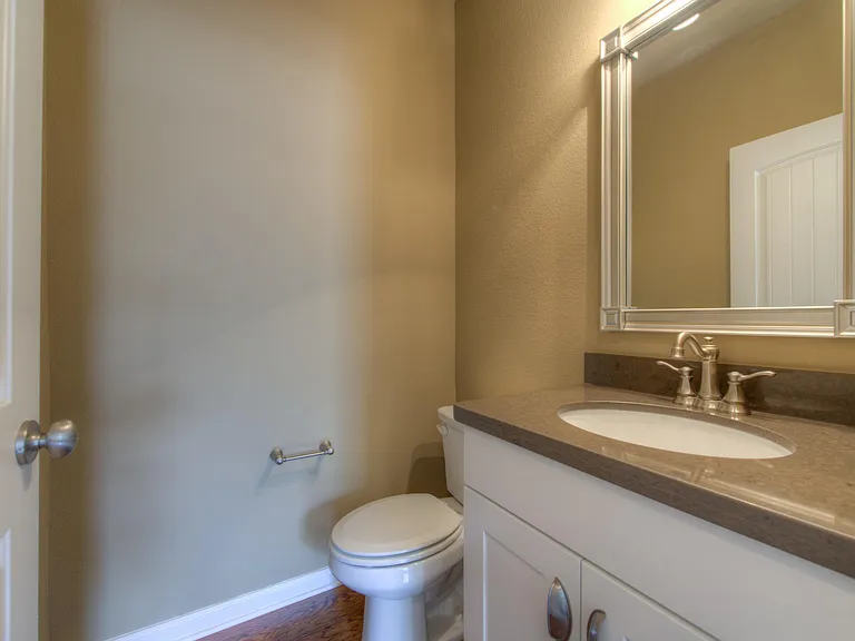 405 Meadowlark St #B — Photo 35