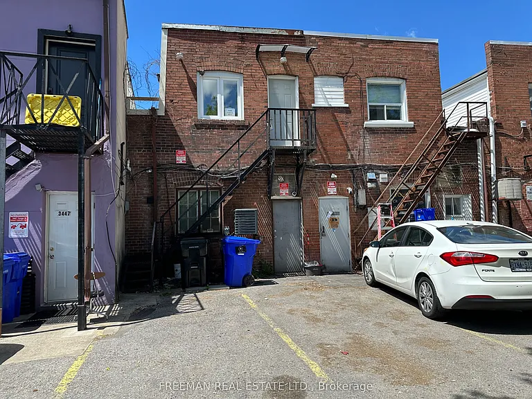 3449 Yonge St #2 — Photo 13