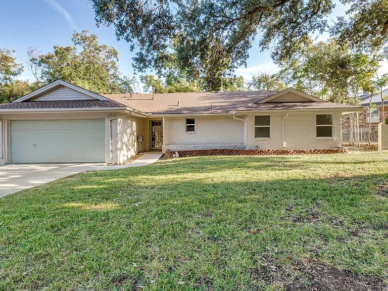 704 Turner Blvd — Photo 1