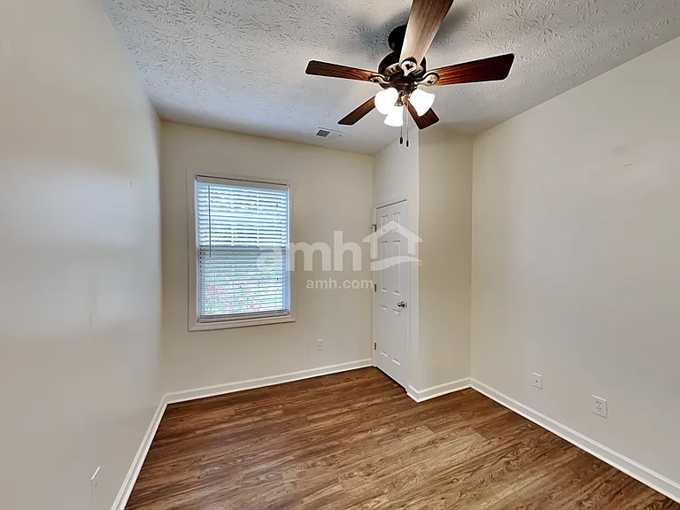 338 Park Creek Rdg — Photo 15