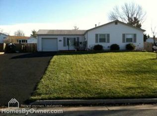 609 W Beech Rd, Sterling, VA 20164