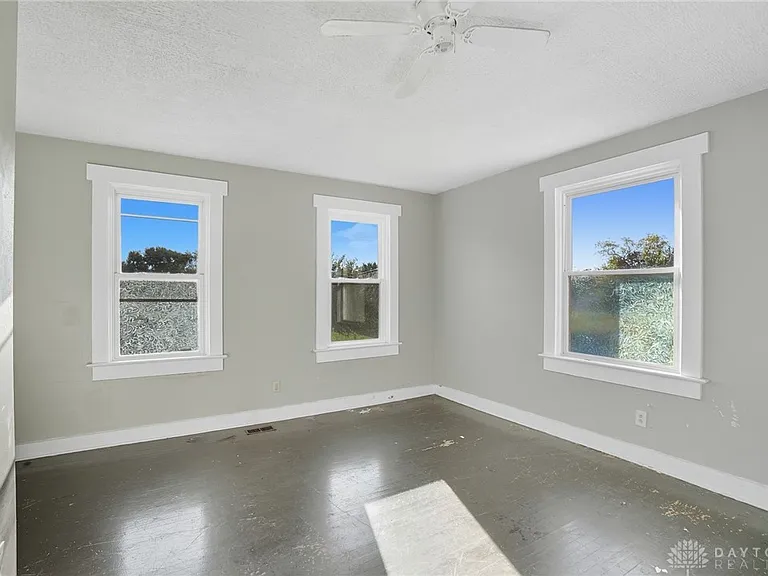 149 Boltin St — Photo 25