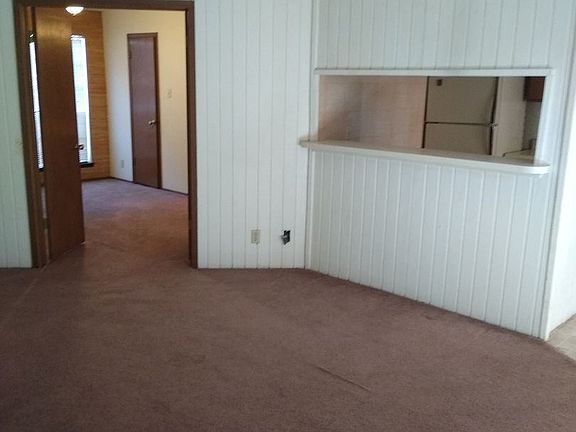 3rd image of 604 NW 15th St APT 22