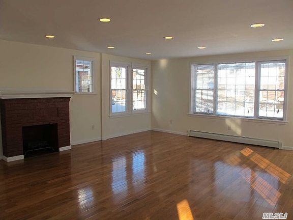 3rd image of 20719 111th Ave