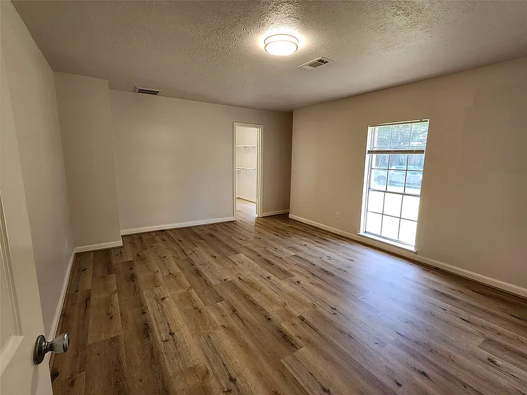 8531 Hiawatha Dr — Photo 9