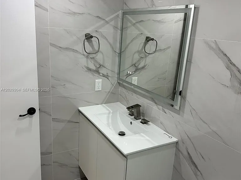 5280 NW 7th St #306 — Photo 13