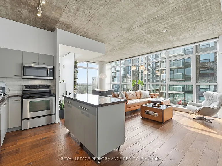 179 George St #PH 2 — Photo 5