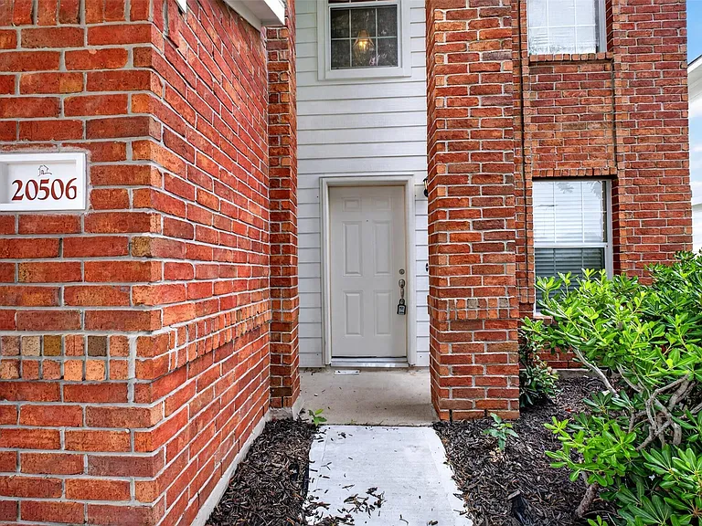 20506 Fairworth Place Ln — Photo 2
