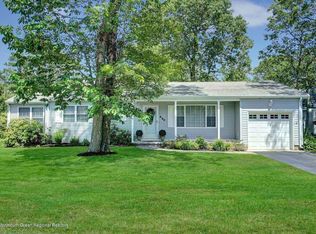 430 E Lakeside Dr, Forked River, NJ 08731