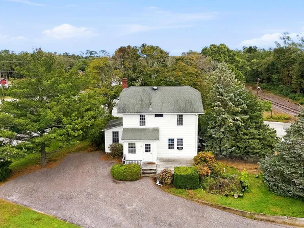 645 Hamilton Avenue, Mattituck, NY 11952