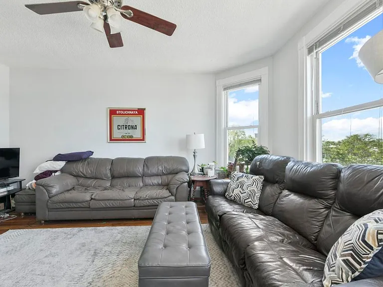 34-36 Boston St #3 — Photo 8