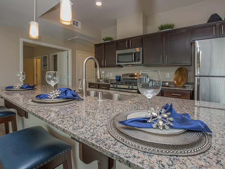 2d2 (Phase II) 1140 SQFT 2 Bed 2 Bath