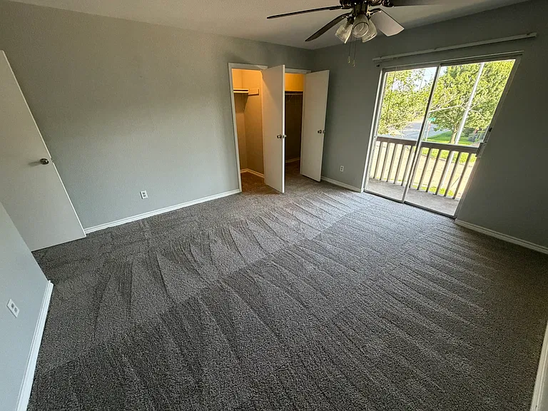 4602 Orange Cir N — Photo 15
