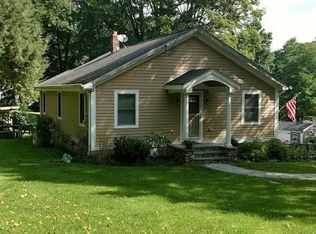 16 Mallory Hill Rd, Ridgefield, CT 06877