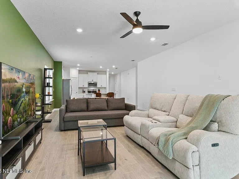 9719 Giada Dr — Photo 19