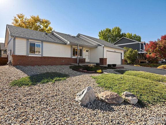 3rd image of 4135 La Veta Dr