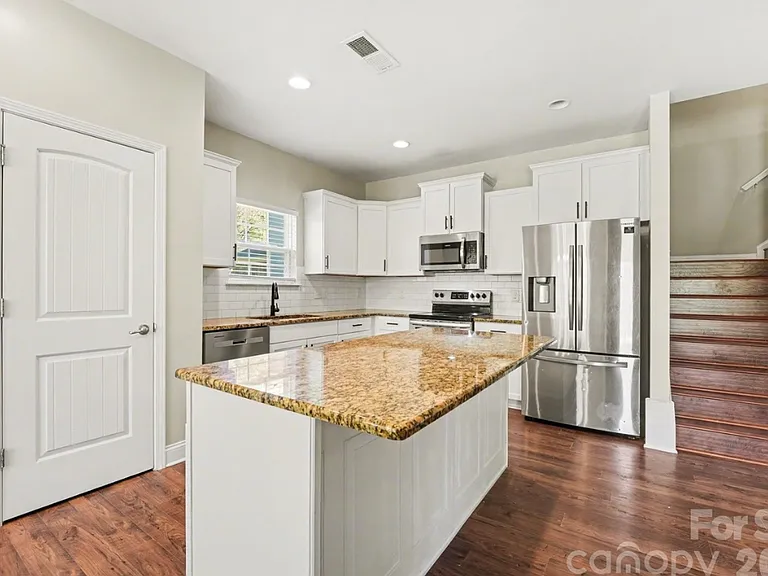 147 Allenton Way — Photo 5