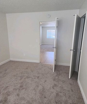 4th image of 1277 Yulupa Ave #3