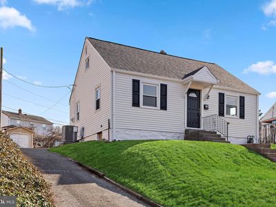 52 Seward Ln, Aston, PA, 19014