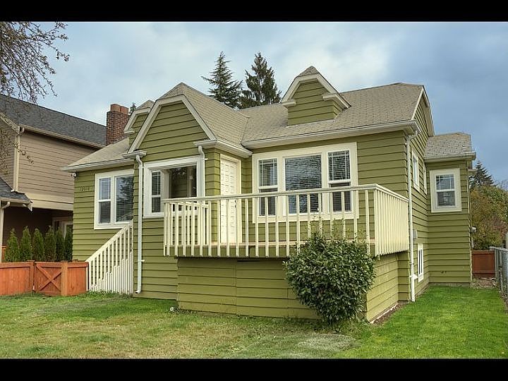 1st image of 12010 Phinney Ave N
