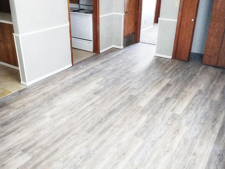Skyview Court Apartments — Photo 10