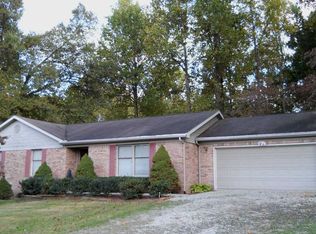 9291 Ridgewood Rd, Henderson, KY 42420