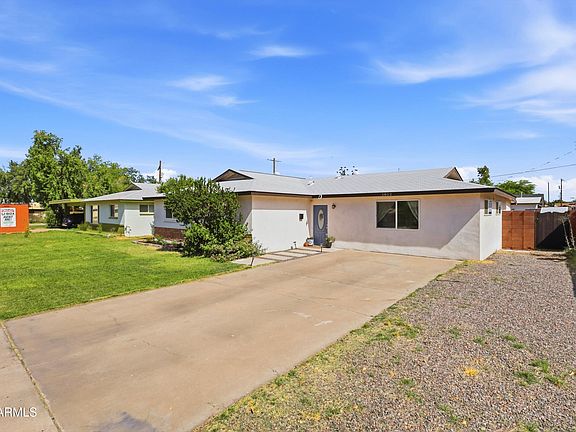 3rd image of 2052 W MARLETTE Avenue