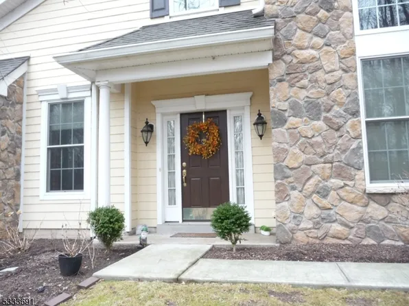 37 Hopkins Ct, Parsippany-Troy Hills Twp., NJ 07054