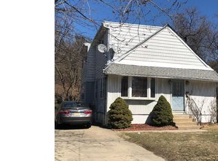 1 Page Ave, Barrington, NJ 08007