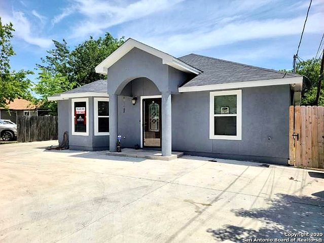 1st image of 906 SW 40th St