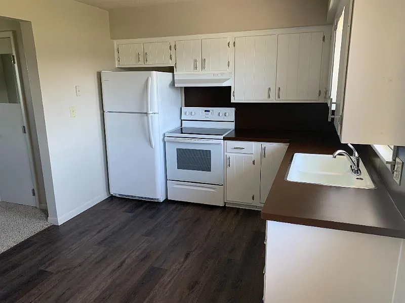 2 bed, $875 — Photo 2