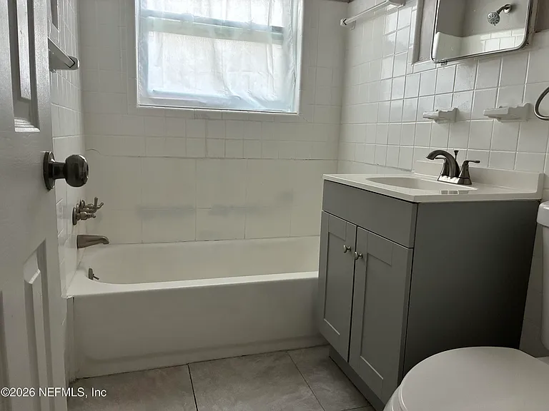 1739 Cesery Blvd — Photo 14