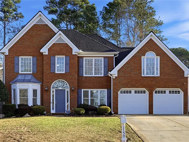 1150 River Overlook Dr — Photo 1