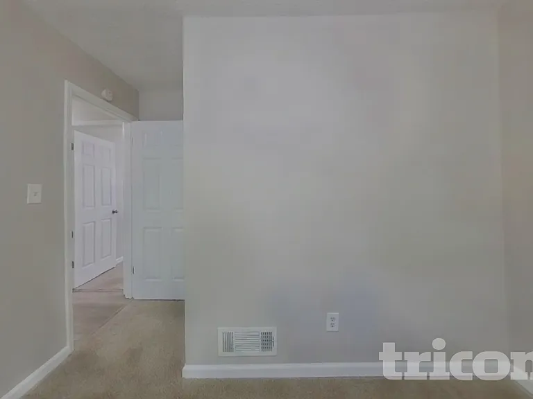 3735 Linwood Way — Photo 12