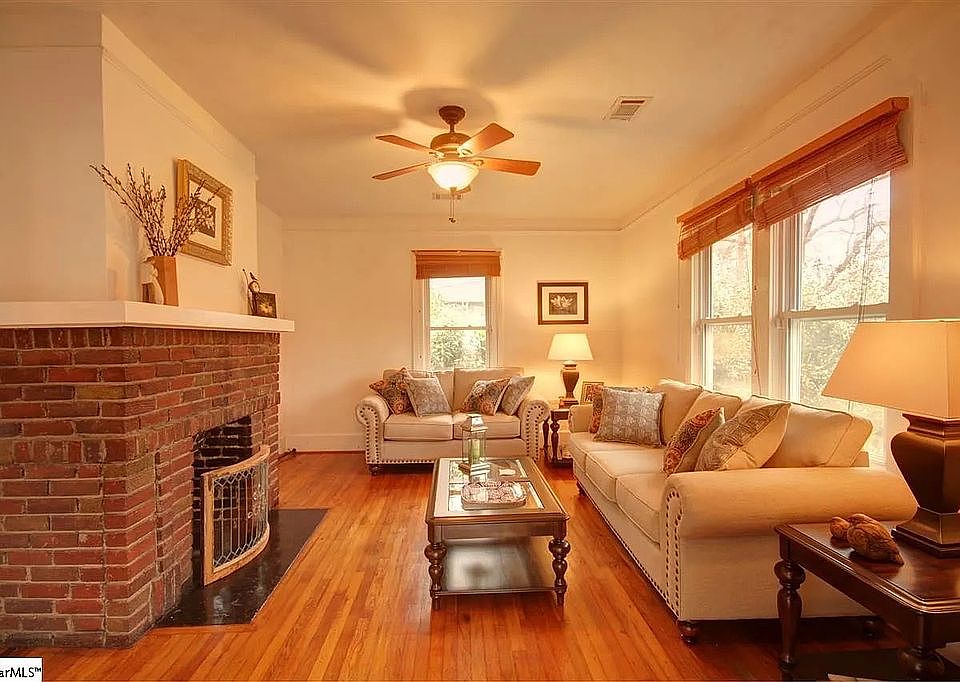 1st image of 107 Whitehall St