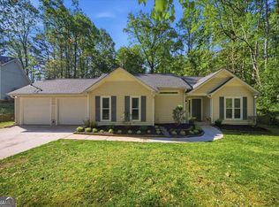 8068 Whitney Ct, Canton, GA 30115