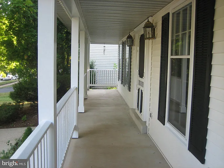 279 Terrie Dr — Photo 5