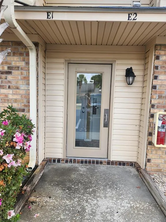 Building Photo - 205 Double Eagle Dr #E1