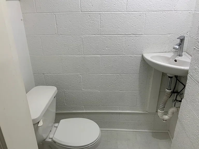 909 Sophia St #900 — Photo 6